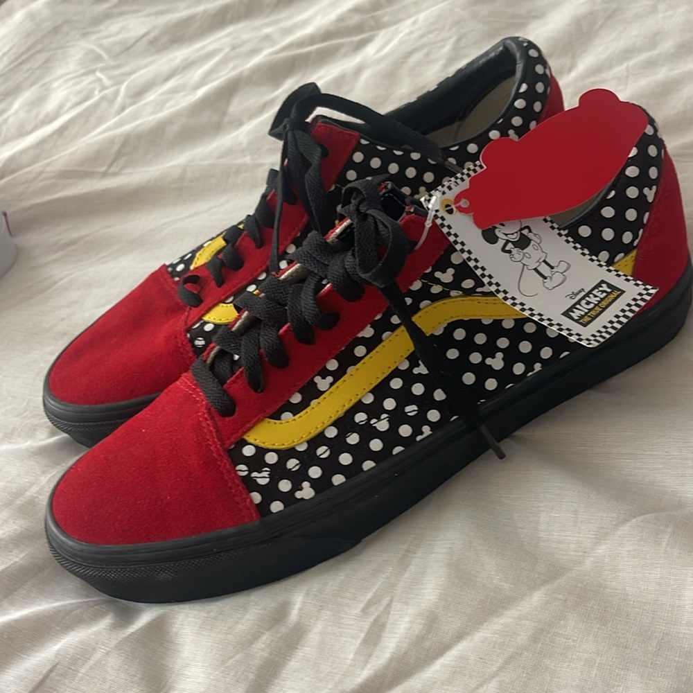 Vans Mens Disney Mickey Mouse Sneakers - Picture 3 of 12